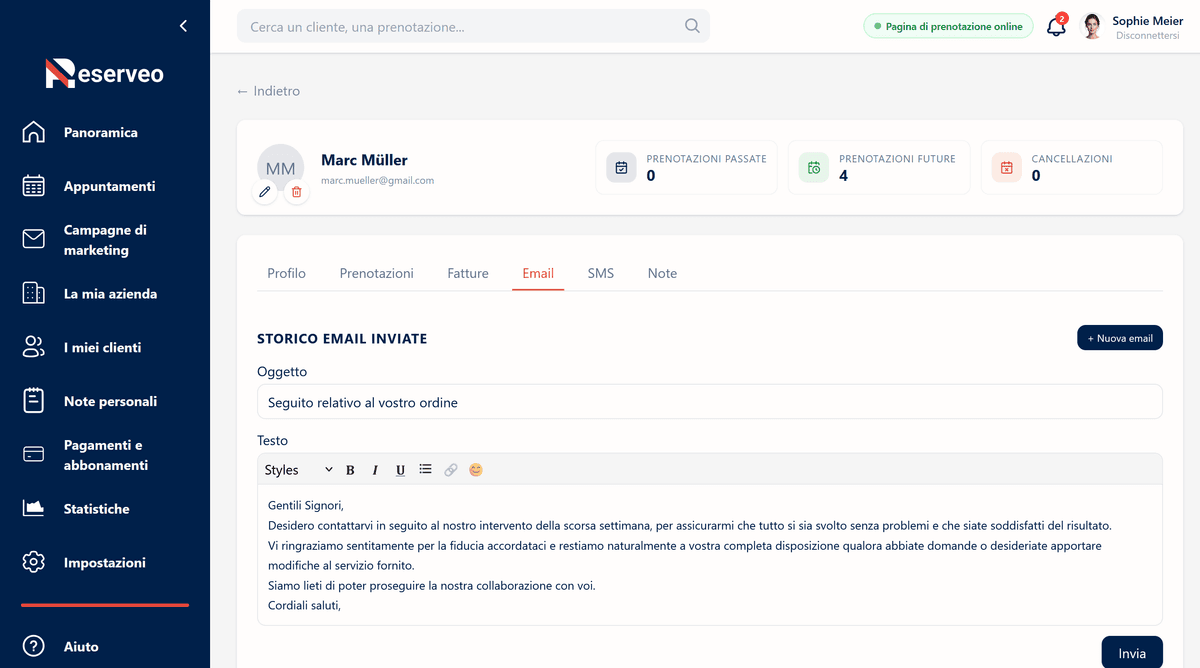 Contatta i clienti per e-mail o SMS direttamente dalla loro scheda